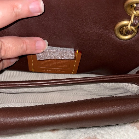 Quilted Tabby 20 in Maple - Picture 6 of 11